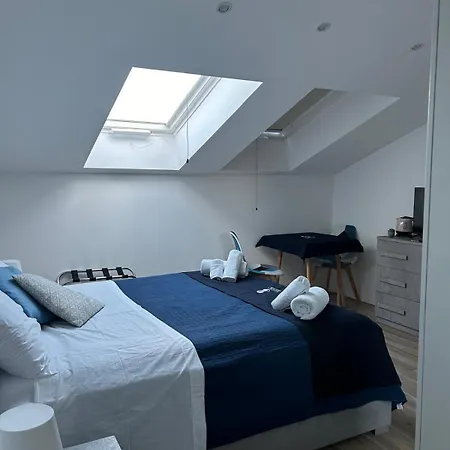 Giuly & Bed & Breakfast Napoli