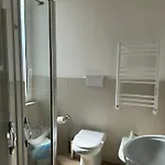Giuly & Bed & Breakfast Neapel