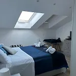 Giuly & Bed & Breakfast Neapel