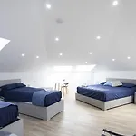 Giuly & Bed & Breakfast Neapel